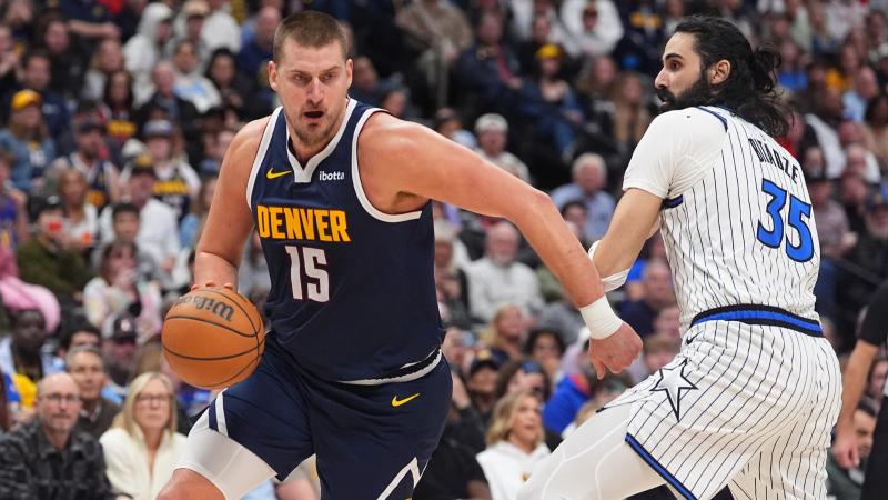 米体：将有一万名左右的那不勒斯球迷远征罗马，警方压力很大