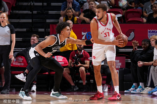 马克西空砍28+7+9，恩比德表现不佳，76人不敌湖人