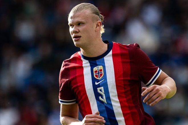 这下真是把足球踢成了艺术